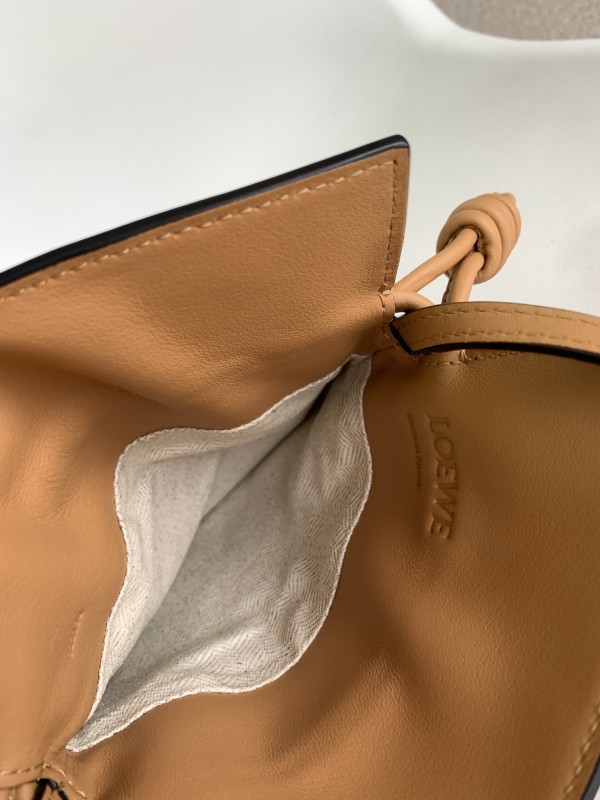 Loewe 020 6