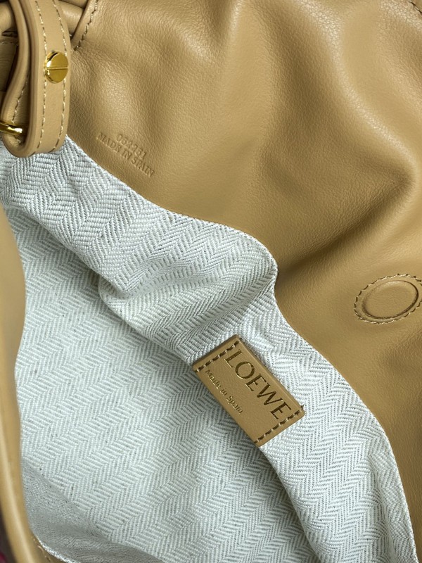 Loewe 079 6