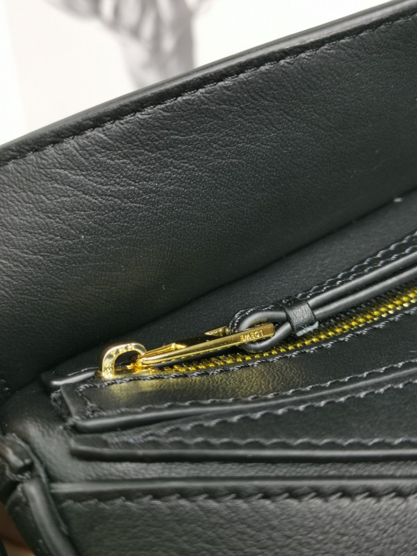 Loewe 089 6