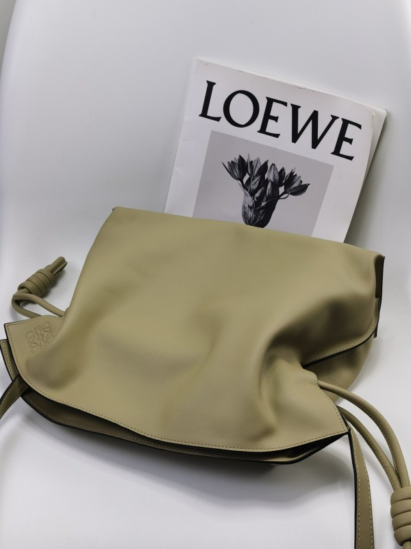 Loewe 124 6