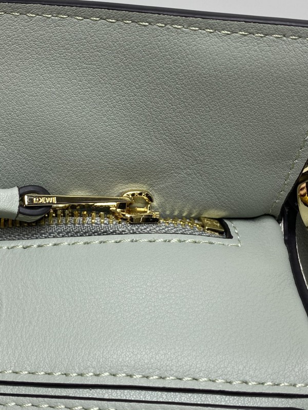 Loewe 142 6