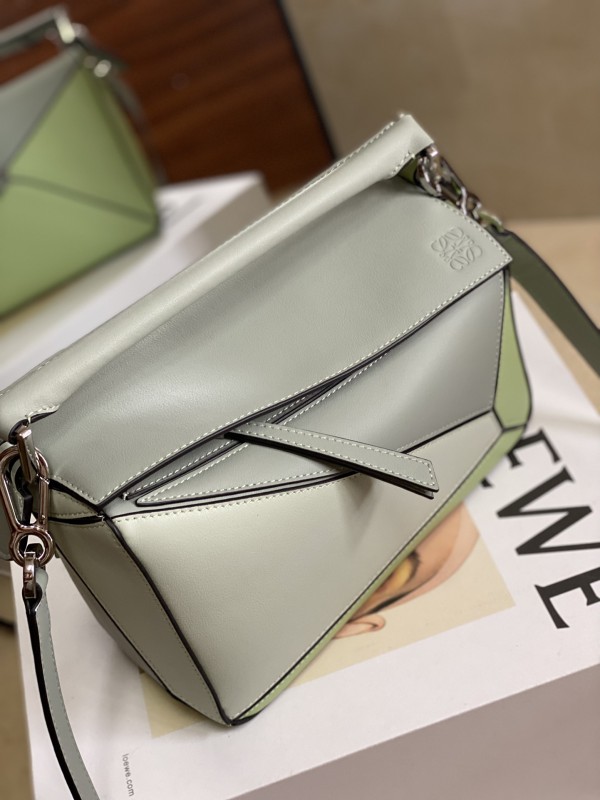 Loewe 147 6
