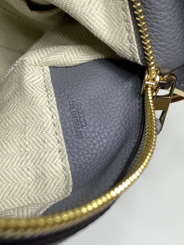 Loewe 187 6