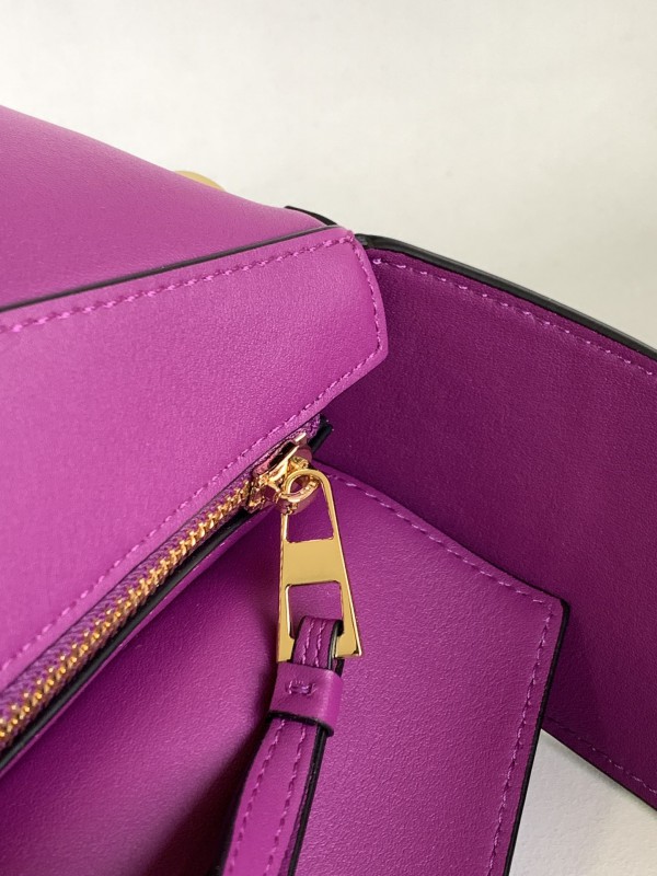Loewe 208 6