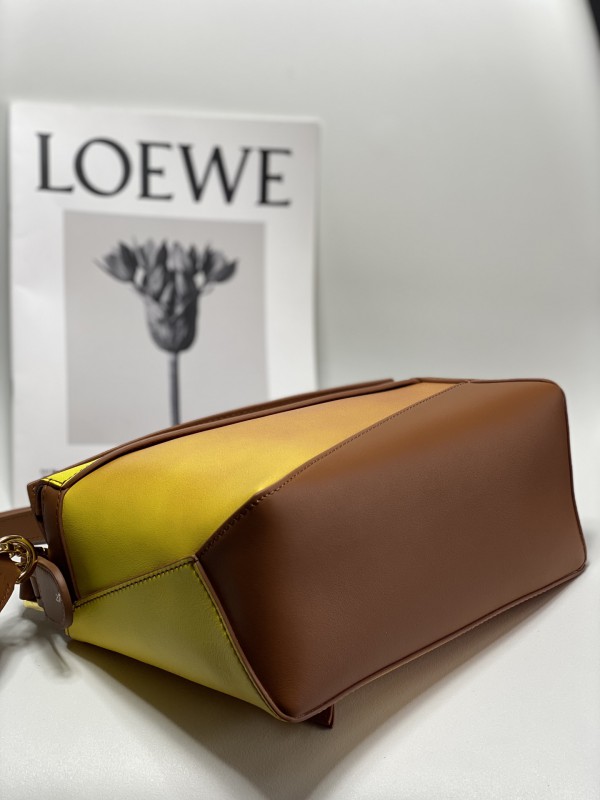 Loewe 213 6