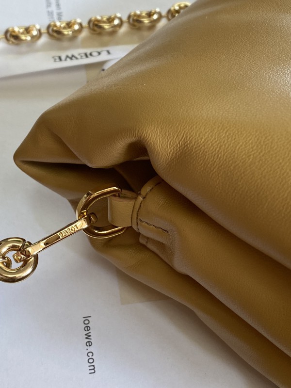 Loewe 244 6