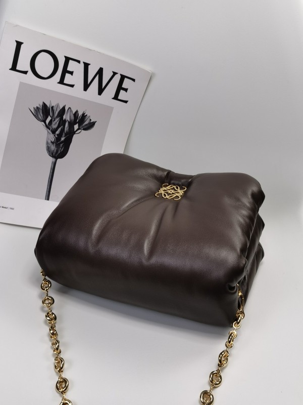 Loewe 249 6