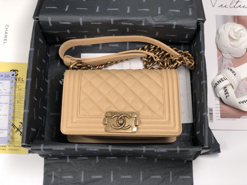 Chanel 018 6
