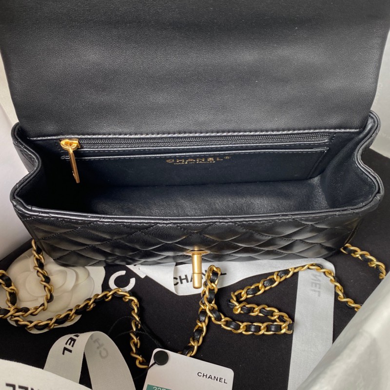 Chanel 372 6