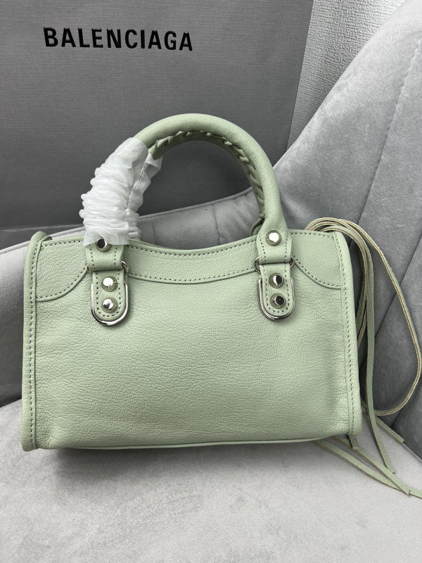 Balenciaga 020 7