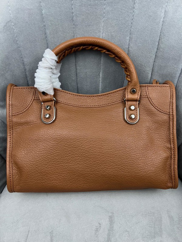 Balenciaga 069 7