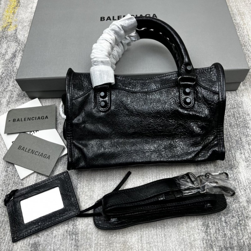 Balenciaga 157 7