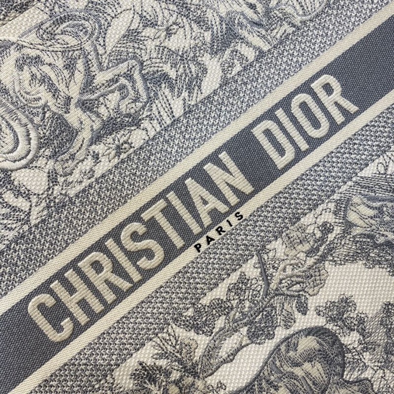 Dior 202 7