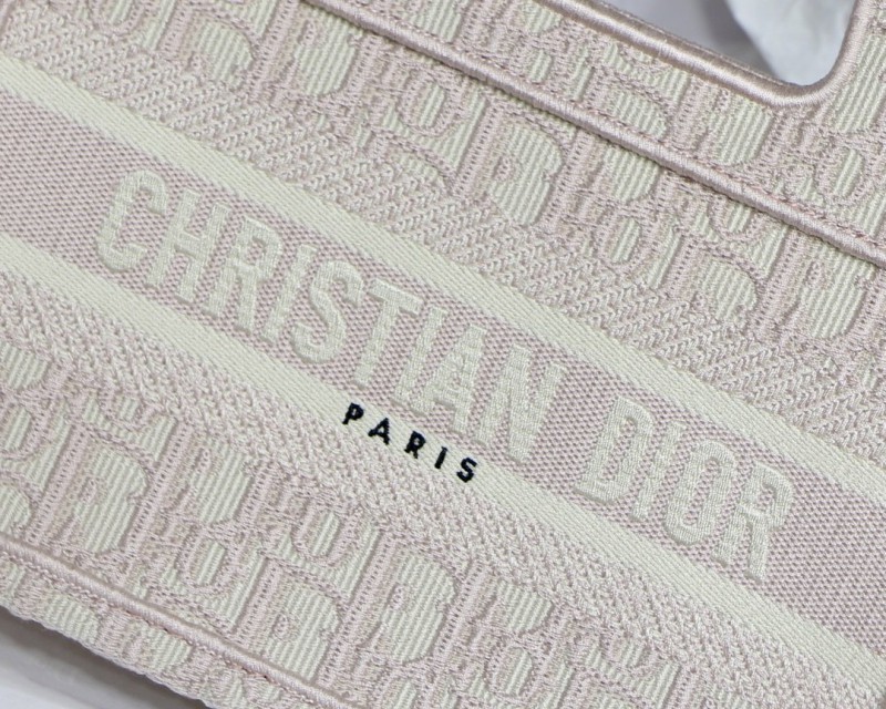 Dior 047 7