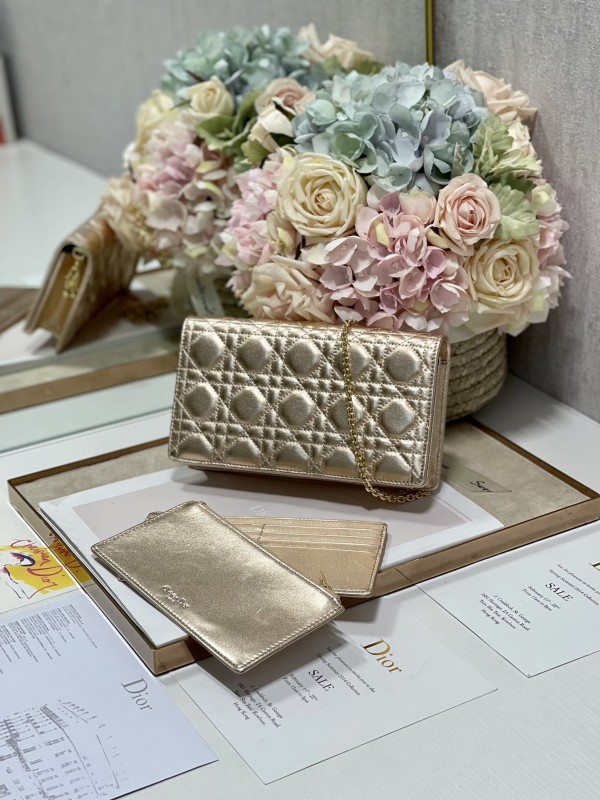 Dior 076 7
