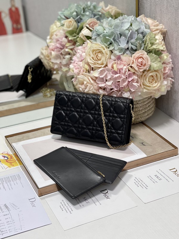 Dior 077 7