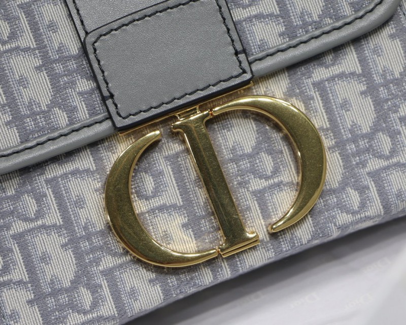 Dior 102 7