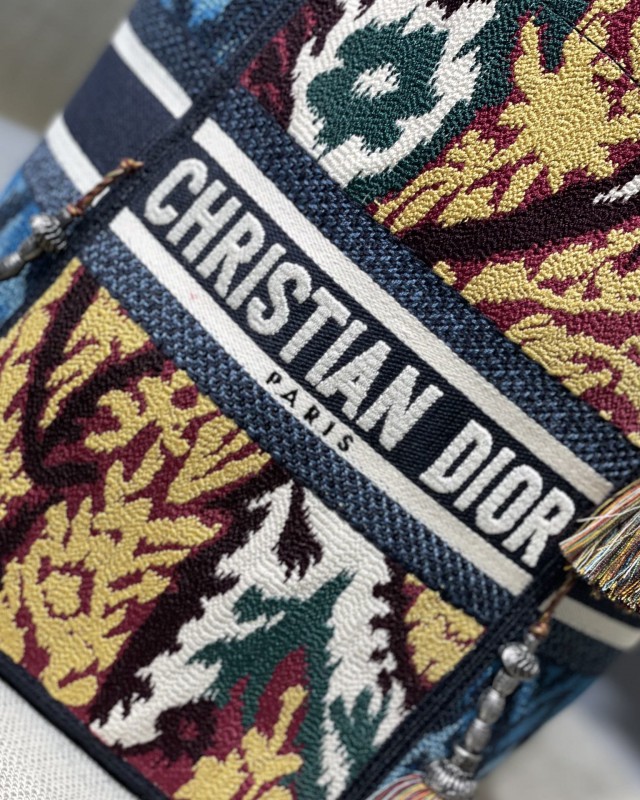 Dior 132 7