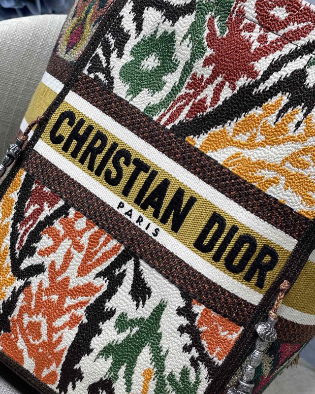 Dior 138 7