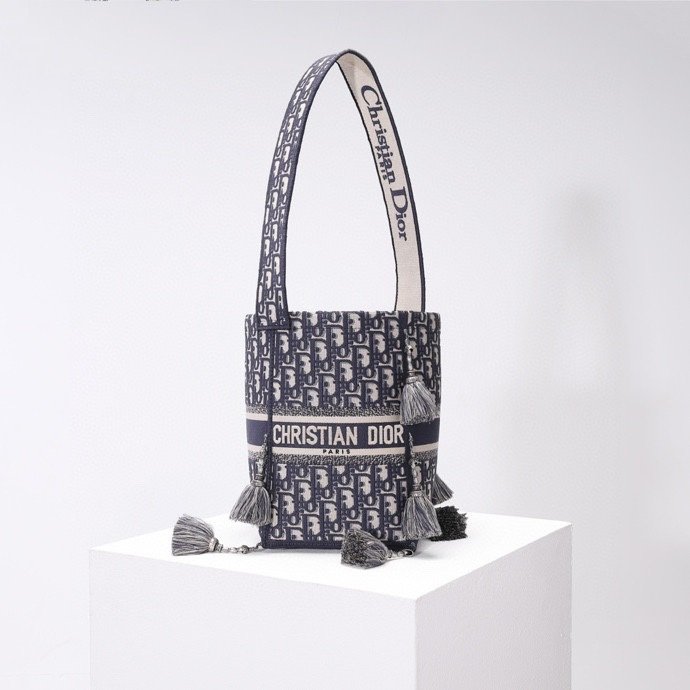Dior 141 7