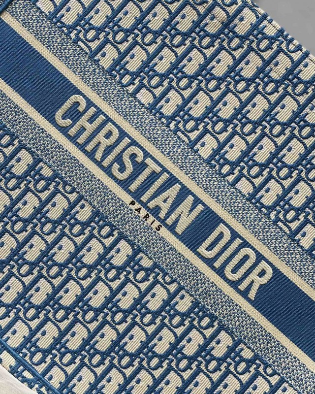 Dior 197 7