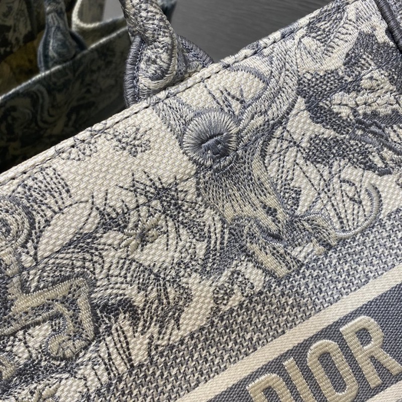 Dior 208 7