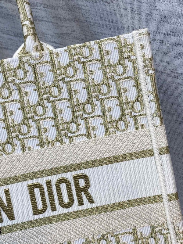 Dior 226 7