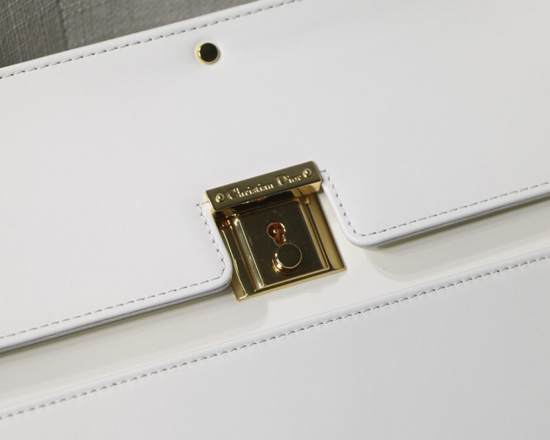 Dior 235 7