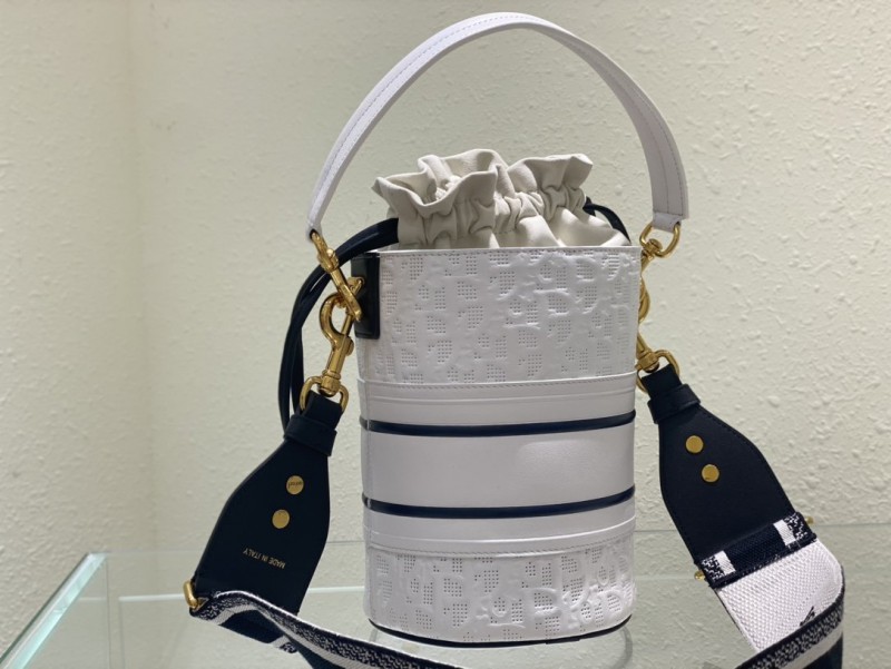 Dior 240 7
