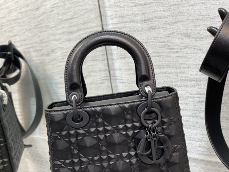 Dior 241 7