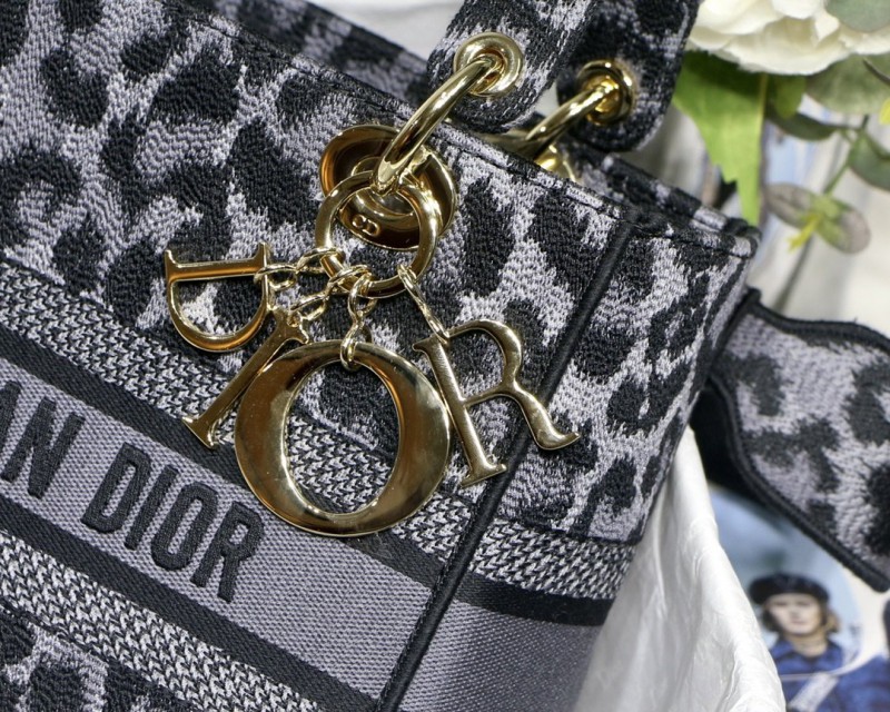 Dior 264 7