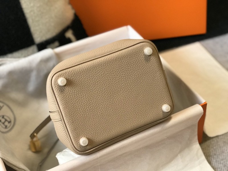 Hermes 026 7