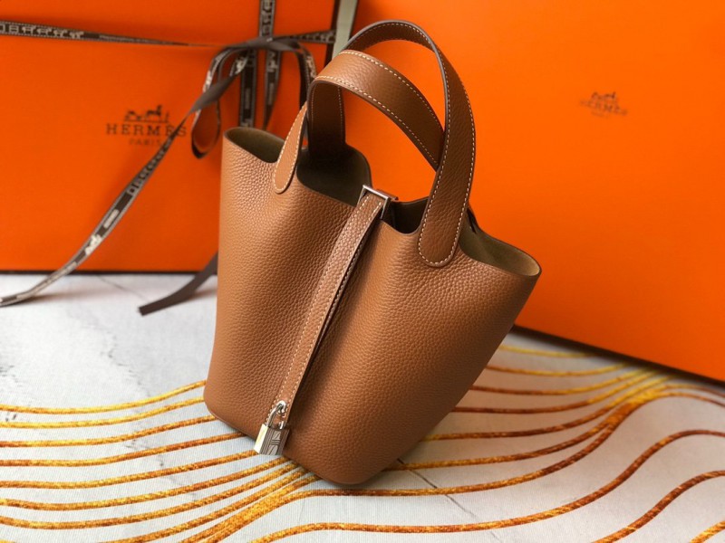 Hermes 037 7