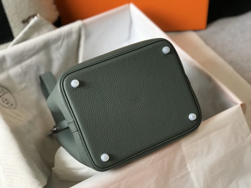Hermes 048 7