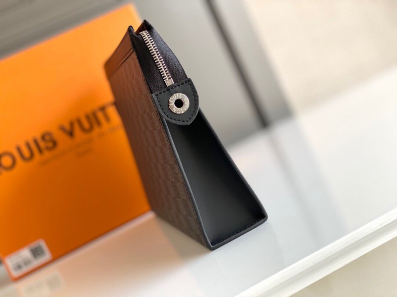 LV 008 7