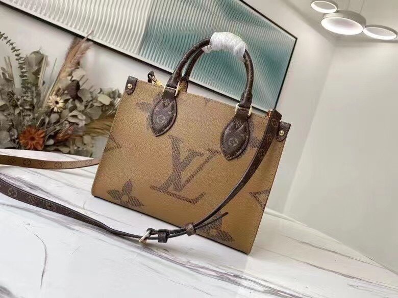 LV 017 7