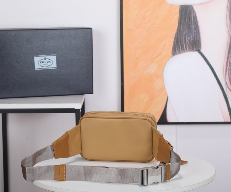 Prada 018 7