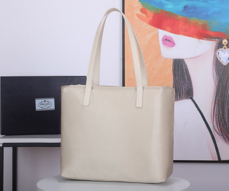 Prada 036 7
