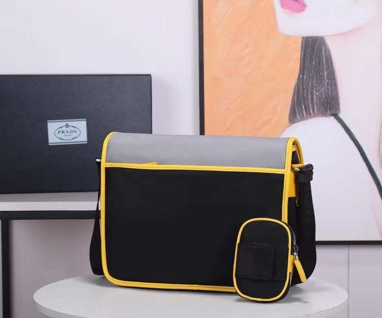 Prada 045 7