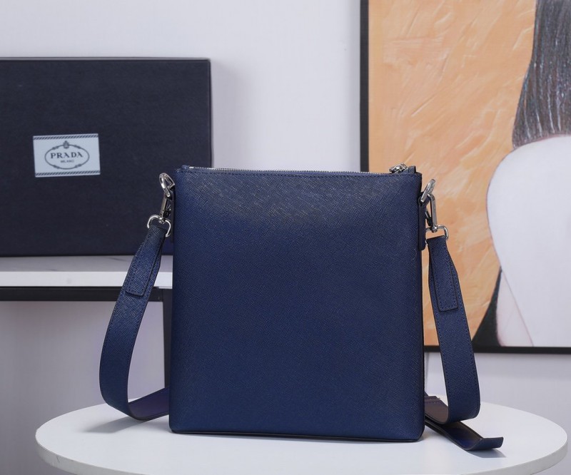 Prada 046 7
