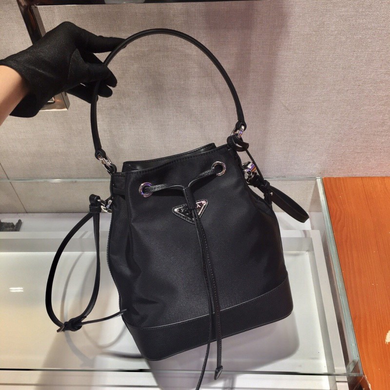 Prada 057 7