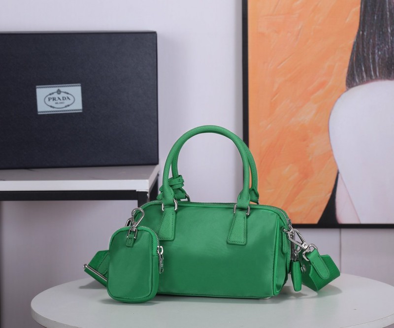 Prada 082 7
