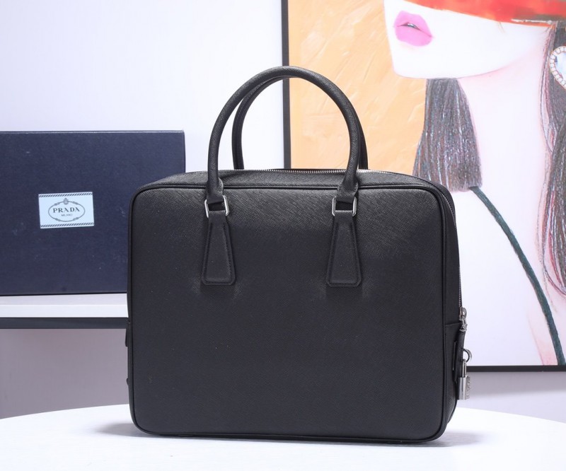 Prada 104 7
