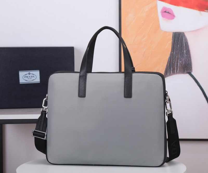 Prada 124 7