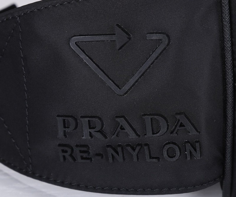 Prada 135 7