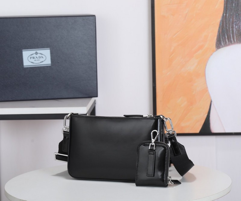 Prada 137 7