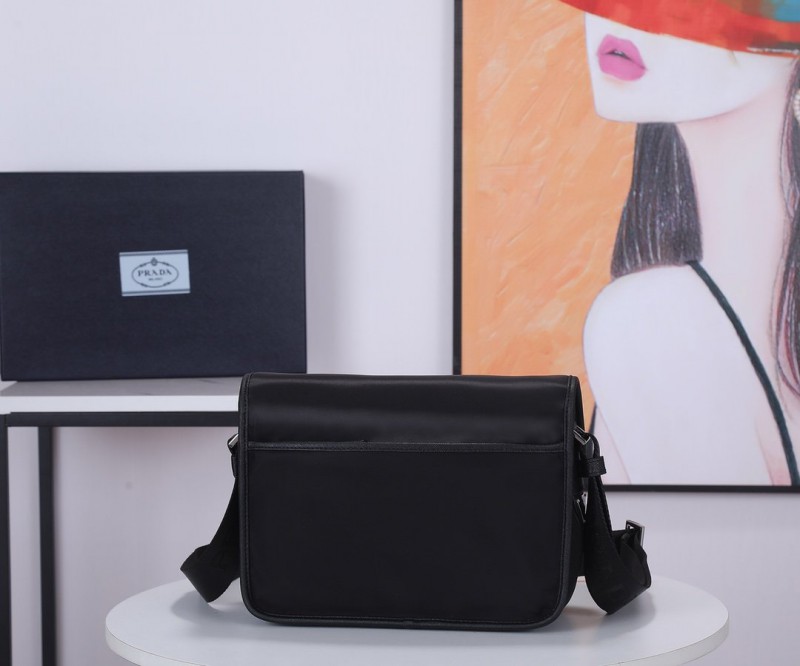 Prada 182 7