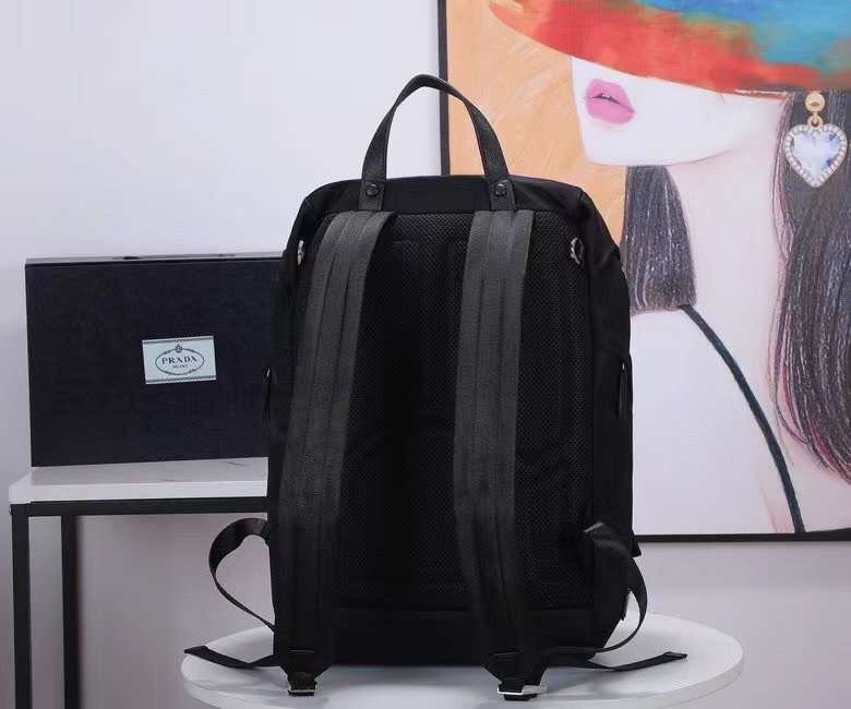 Prada 185 7