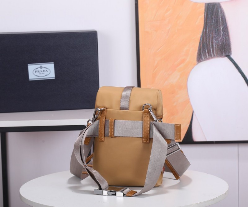 Prada 216 7