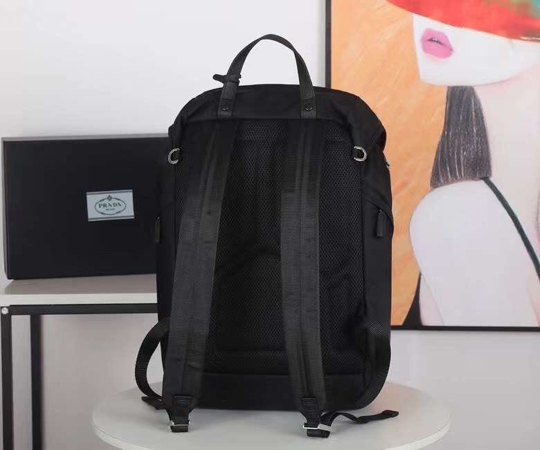 Prada 217 7